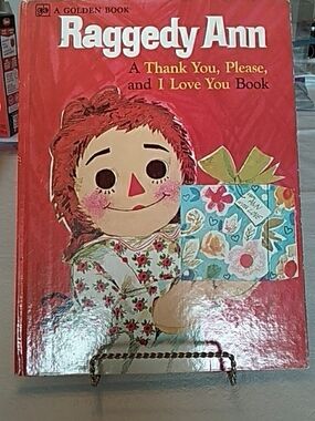 Vintage Raggedy Ann Children's Book - Red, Cream, Blue